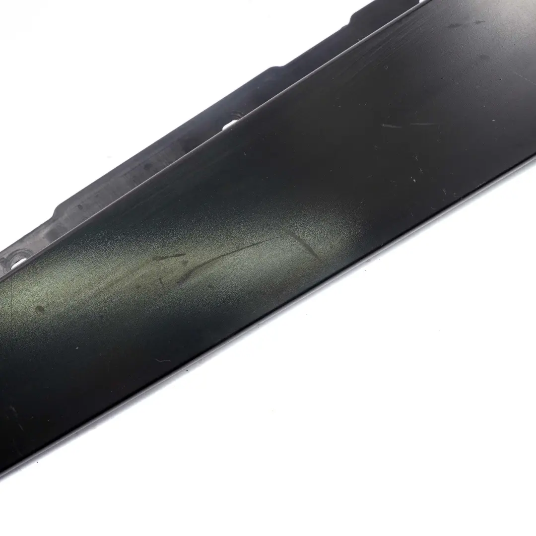 Embellecedor marco ventana Montante B delantero derecho Alto brillo para BMW E87 con número de pieza 7154310 BMW E87 Embellecedor marco ventana Montante B delantero derecho Alto brillo - SKU 7154310-1 - Número de pieza 7154310