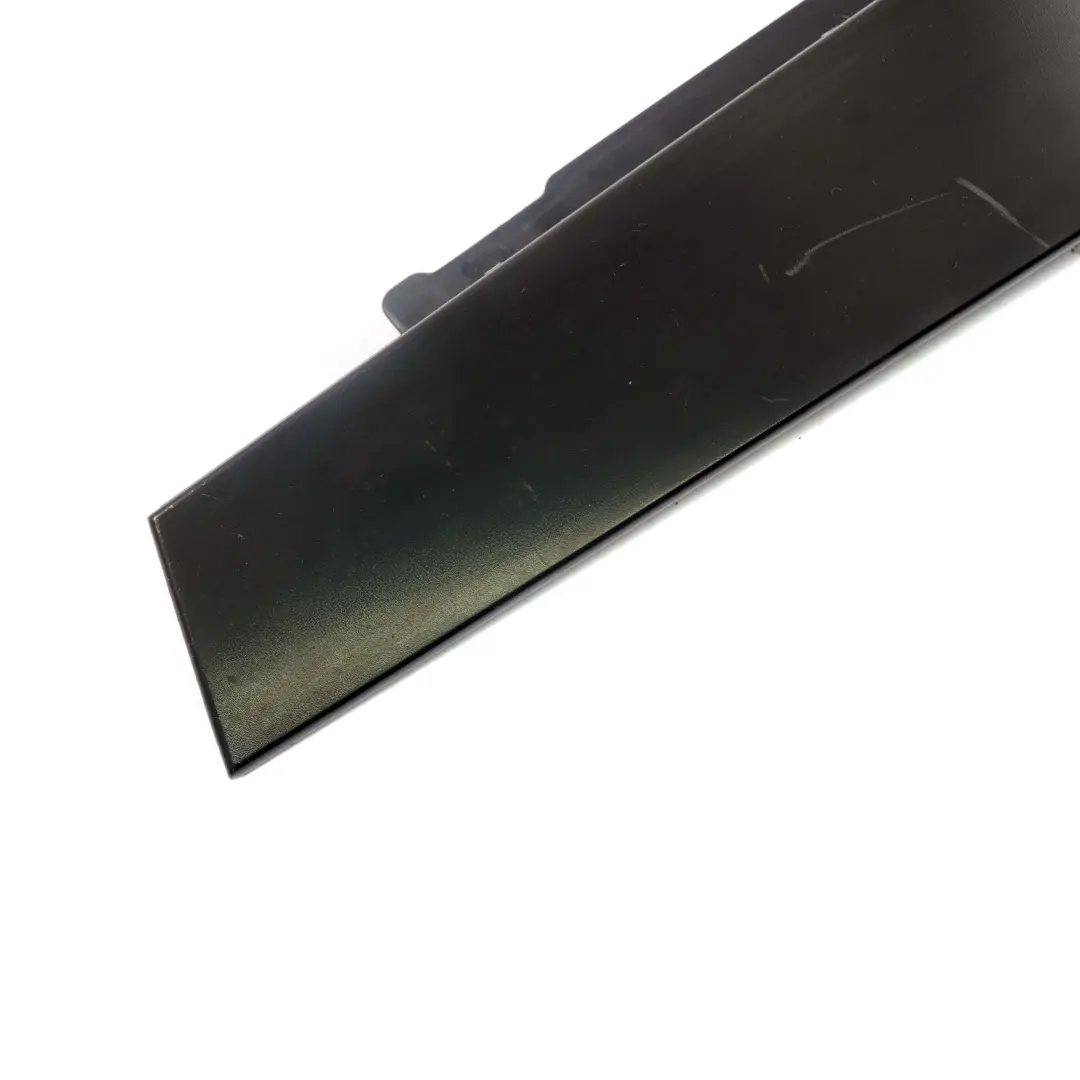 Osłona Słupka B Prawy Przód do BMW E87 o numerze 7154310 BMW E87 Osłona Słupka B Prawy Przód - SKU 7154310-1 - Numer Części 7154310