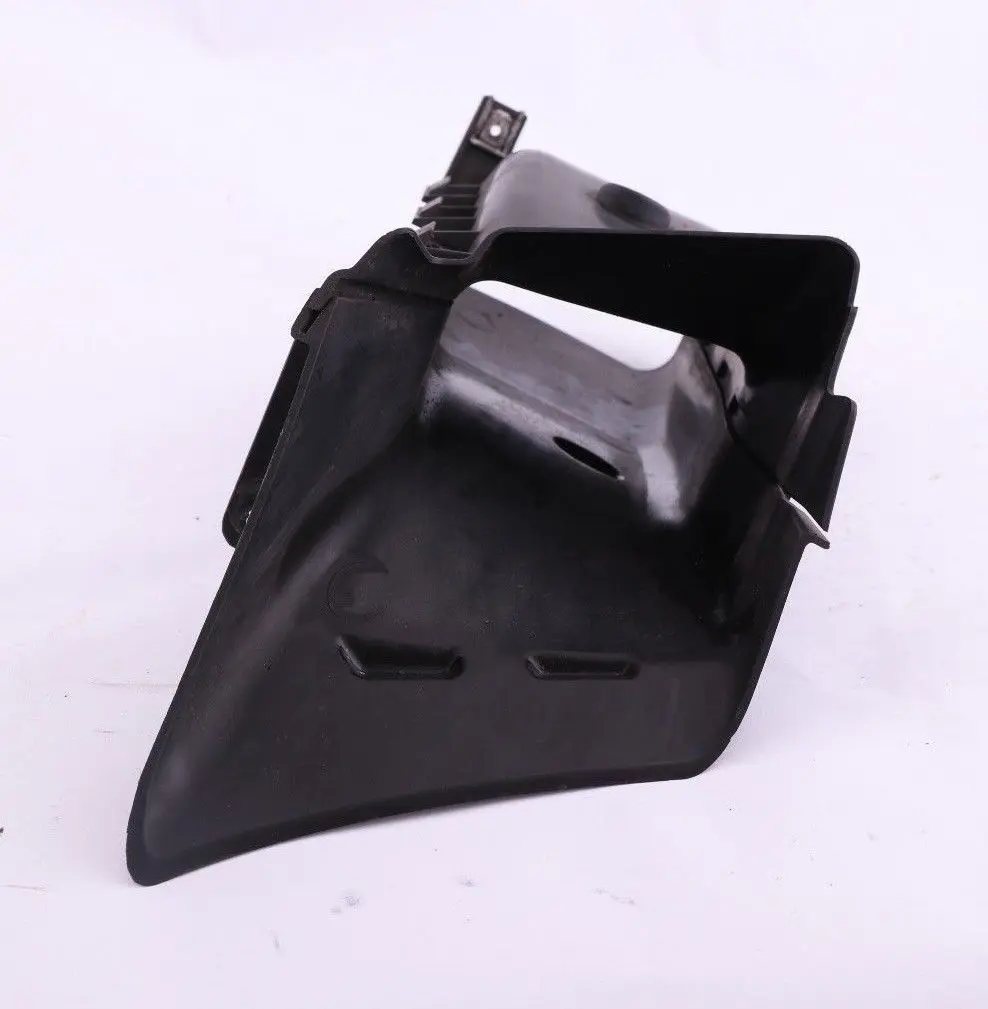 Kanał Wlot Kierownica Powietrza Tunel Prawy Przód do BMW E92 E93 o numerze 7154418 BMW E92 E93 Kanał Wlot Kierownica Powietrza Tunel Prawy Przód - SKU 7154418 - Numer Części 7154418
