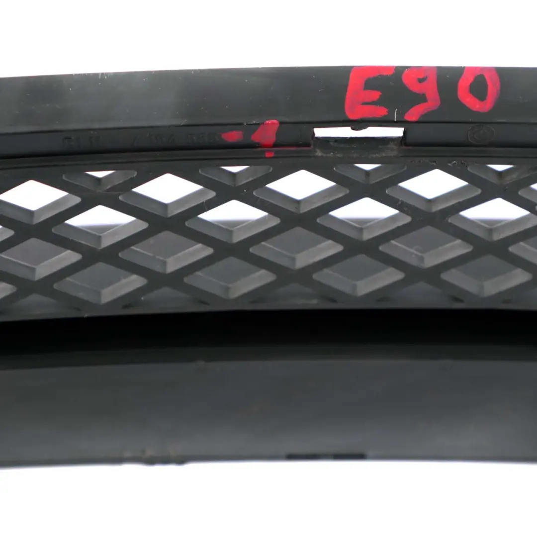 Kratka atrapa zderzaka do BMW 3 E90 E91 o numerze 8047365 BMW 3 E90 E91 Kratka atrapa zderzaka - SKU 7154555 - Numer Części 8047365