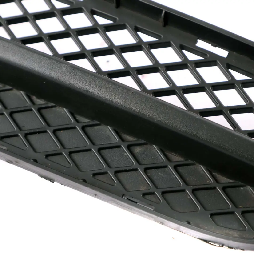 Grid Grille Centre Bumper Front Partly Closed to BMW 3 Series E90 E91 LCI with Part number 8047365 BMW 3 Series E90 E91 LCI Grid Grille Centre Bumper Front Partly Closed - SKU 7154555 - Part number 8047365