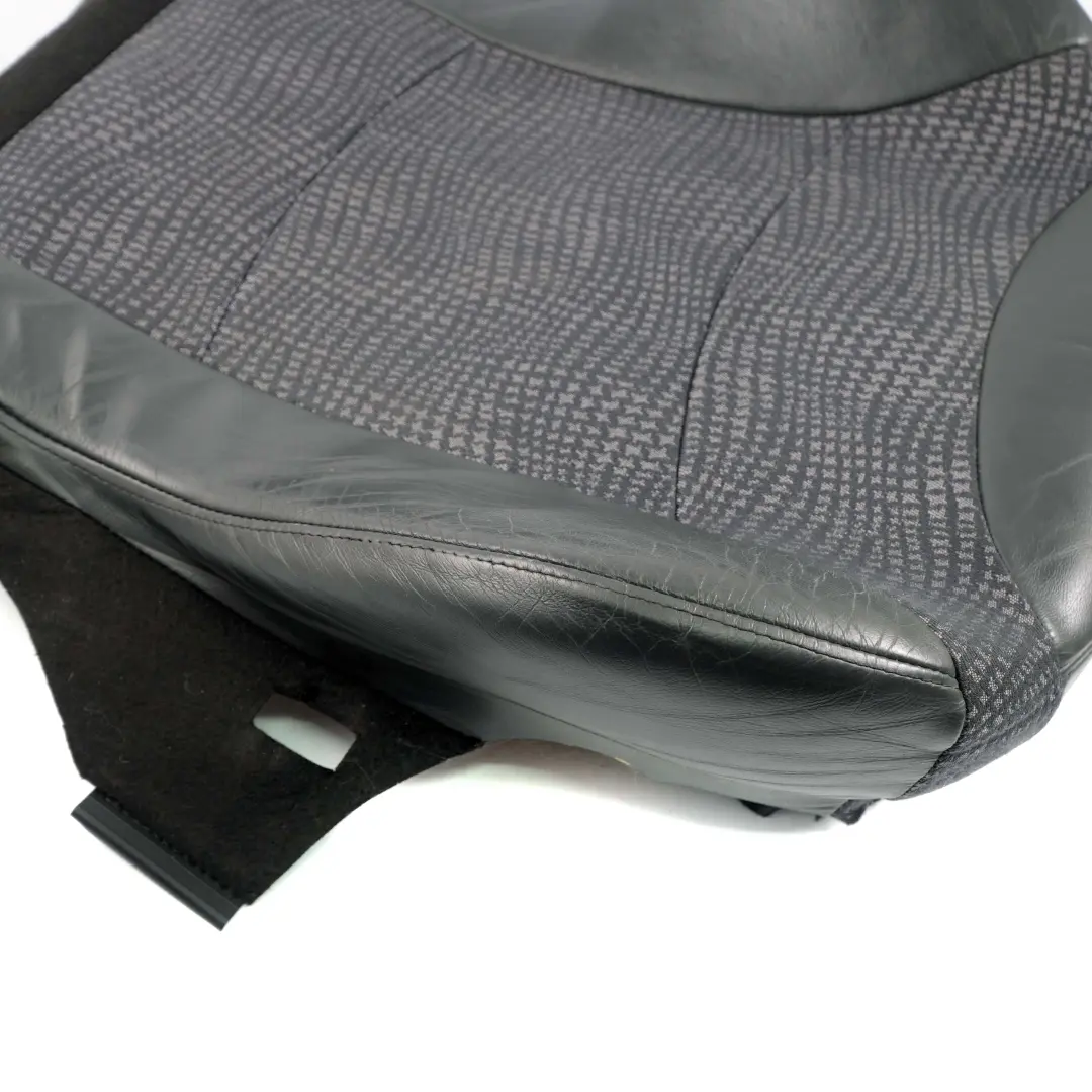 Panel Tpizado en Cuero Asiento Central Delantero Izquierdo para Mini R50 con número de pieza 7155085 Mini R50 Panel Tpizado en Cuero Asiento Central Delantero Izquierdo - SKU 7155085 - Número de pieza 7155085