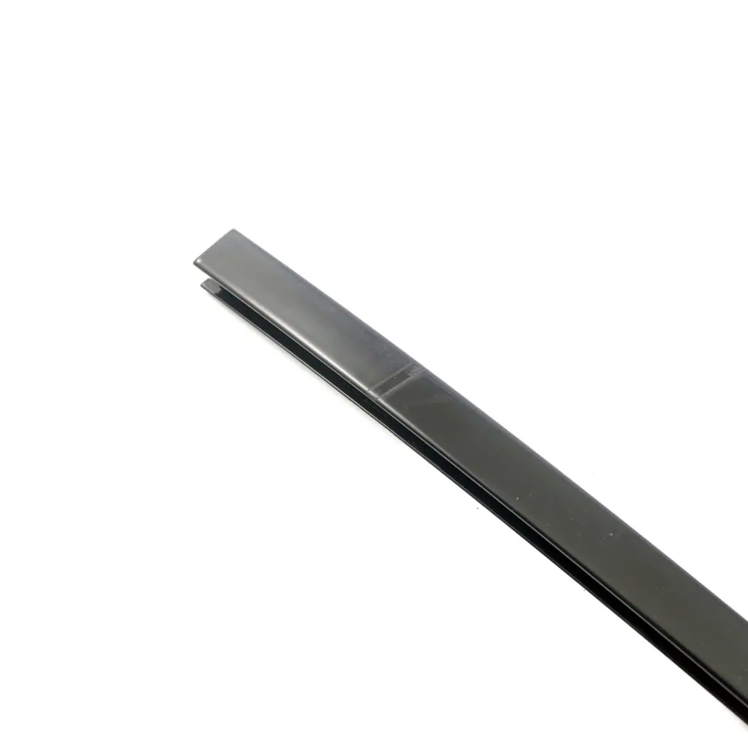 BMW E87 Rear Right O/S Window Guide Web Cover Shadow Line High Gloss - SKU 7156452 - Part number 7156452