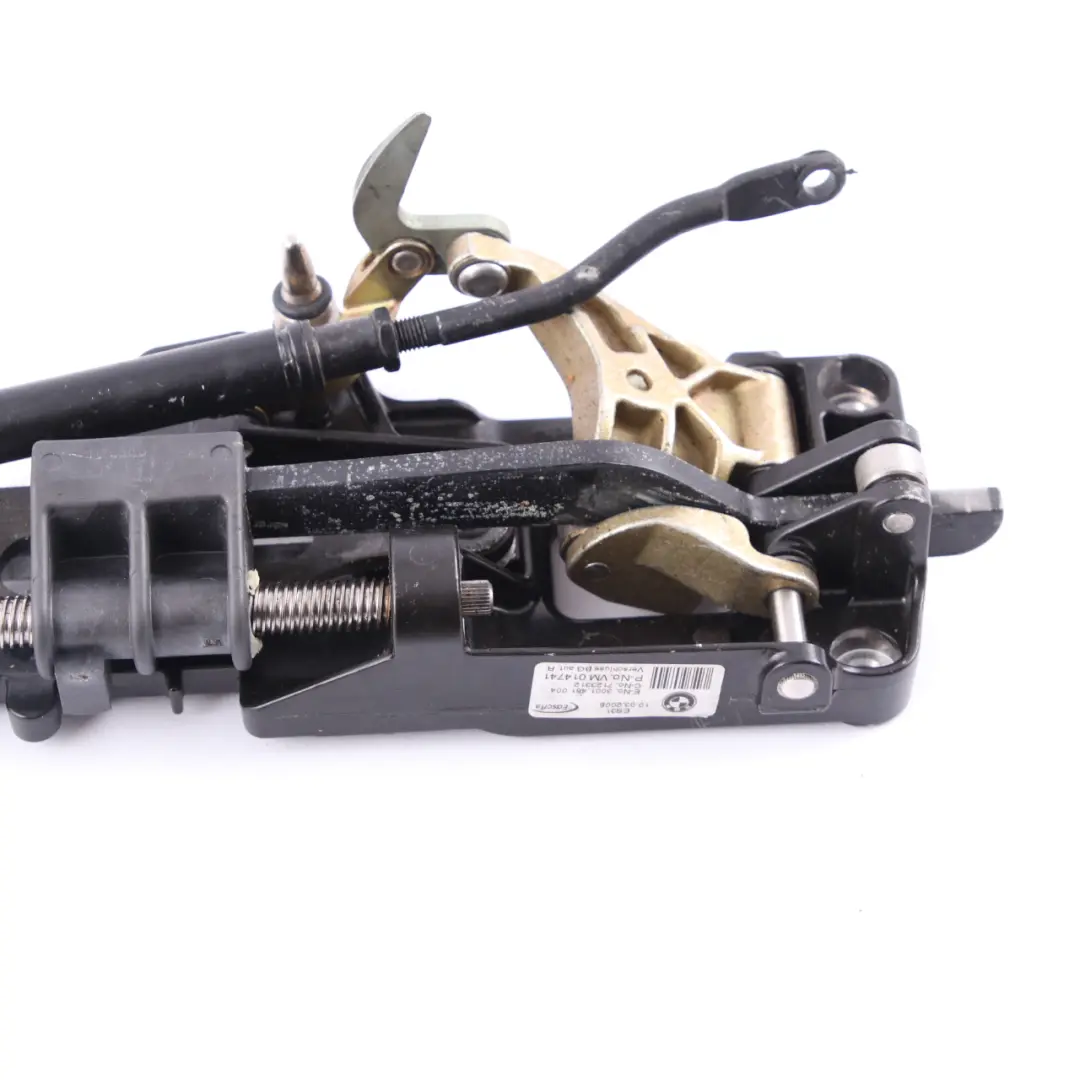 Zawias Dachu Składanego Prawy do BMW E64 o numerze 7156986 BMW E64 Zawias Dachu Składanego Prawy - SKU 7156986 - Numer Części 7156986