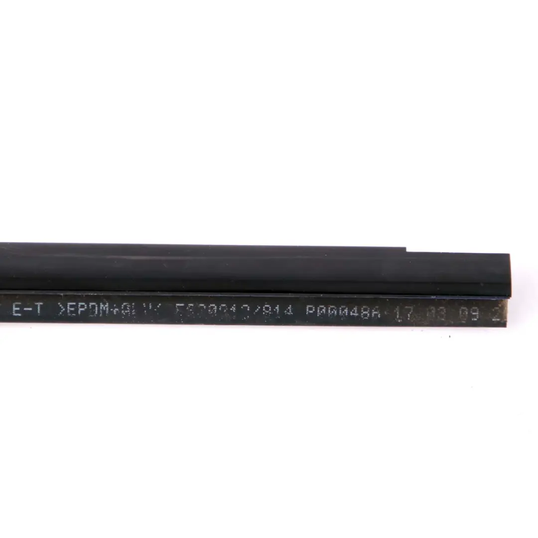 BMW E92 E93 LCI Joint d'etancheite exterieur porte avant gauche brillant - SKU 7157249-2 - Numéro de pièce 7157249