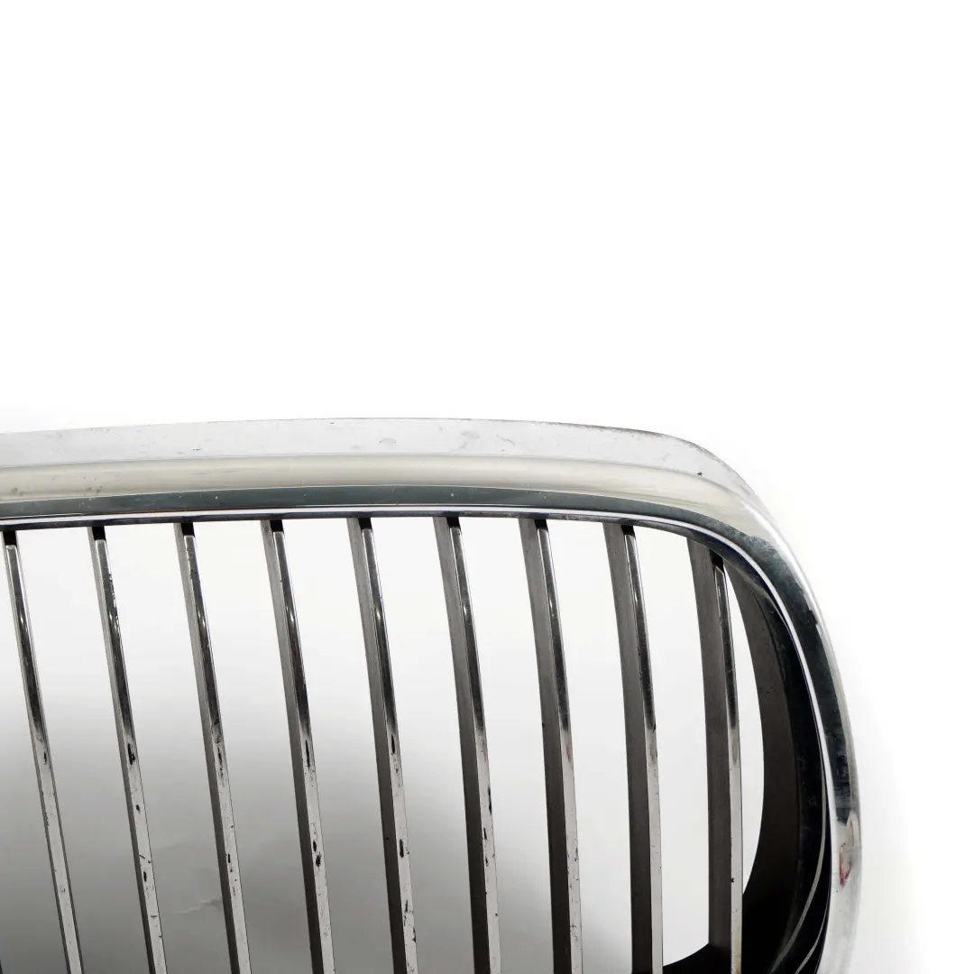 Griglia Paraurti Anteriore Cornice Cromata Destra 2712204 per BMW E90 E92 E93 con numero di parte 7157278 BMW E90 E92 E93 Griglia Paraurti Anteriore Cornice Cromata Destra 2712204 - SKU 7157278 - Numero di parte 7157278