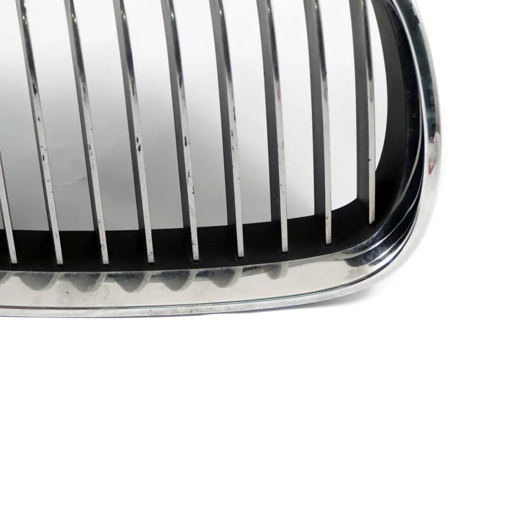 Griglia Paraurti Anteriore Cornice Cromata Destra 2712204 per BMW E90 E92 E93 con numero di parte 7157278 BMW E90 E92 E93 Griglia Paraurti Anteriore Cornice Cromata Destra 2712204 - SKU 7157278 - Numero di parte 7157278