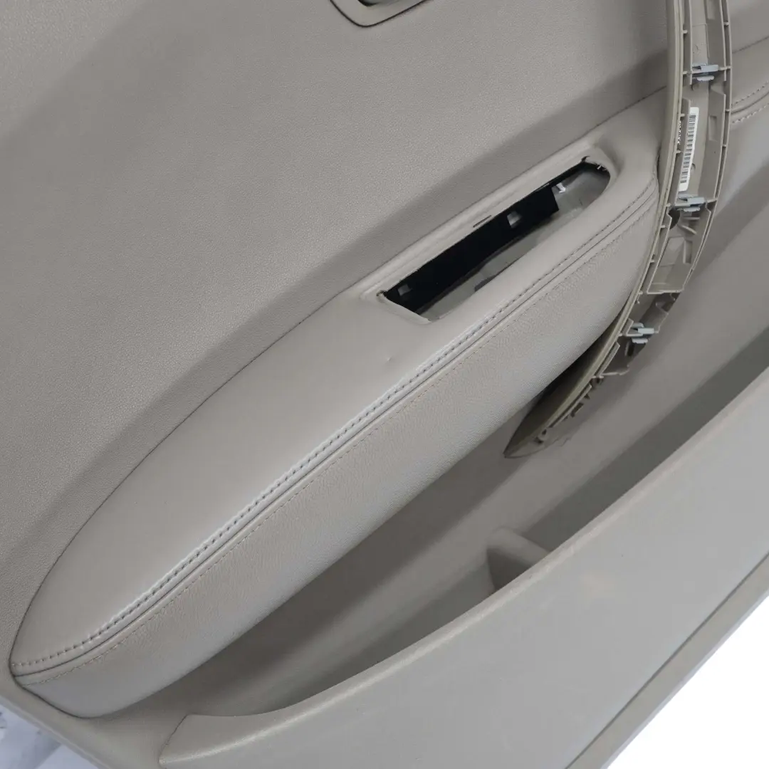 Delantero Izquierdo Panel Forro Tarjeta Puerta Cuero Beige para BMW E87 con número de pieza 7157427 BMW E87 Delantero Izquierdo Panel Forro Tarjeta Puerta Cuero Beige - SKU 7157427 - Número de pieza 7157427