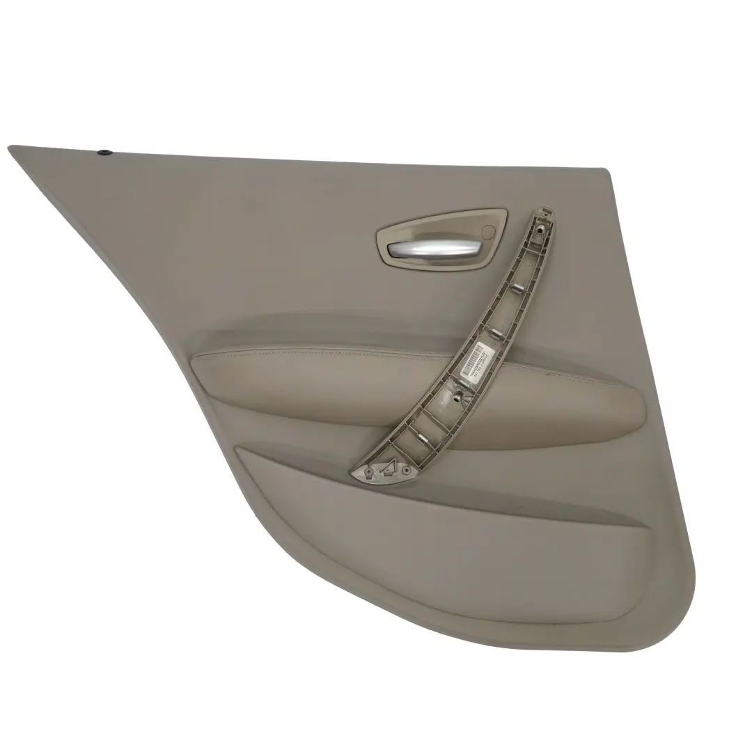 Trasera Izquierda Panel Forro Tarjeta Puerta Cuero Beige para BMW E87 con número de pieza 7157431 BMW E87 Trasera Izquierda Panel Forro Tarjeta Puerta Cuero Beige - SKU 7157431 - Número de pieza 7157431