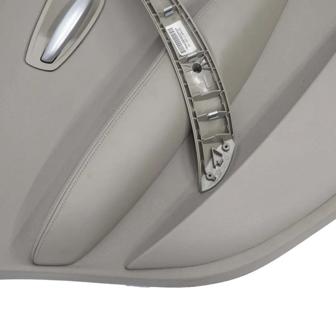 Boczek Drzwi Lewy Tylny Skóra Beż do BMW E87 o numerze 7157431 BMW E87 Boczek Drzwi Lewy Tylny Skóra Beż - SKU 7157431 - Numer Części 7157431