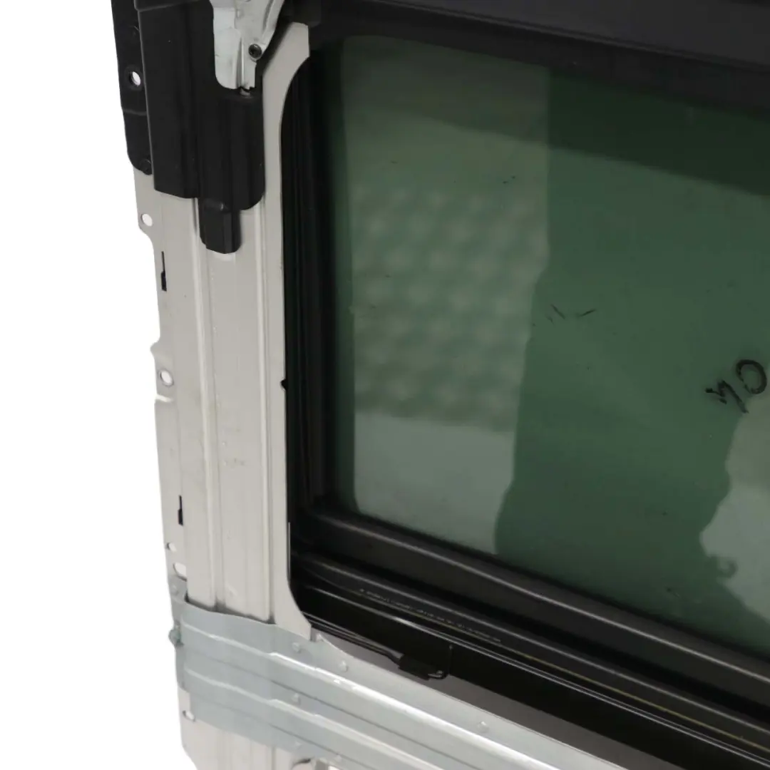 Sliding Sunroof Sun Roof Frame Mechanism Glass to BMW 3 E90 Saloon with Part number 7157447 BMW 3 E90 Saloon Sliding Sunroof Sun Roof Frame Mechanism Glass - SKU 7157447-2 - Part number 7157447