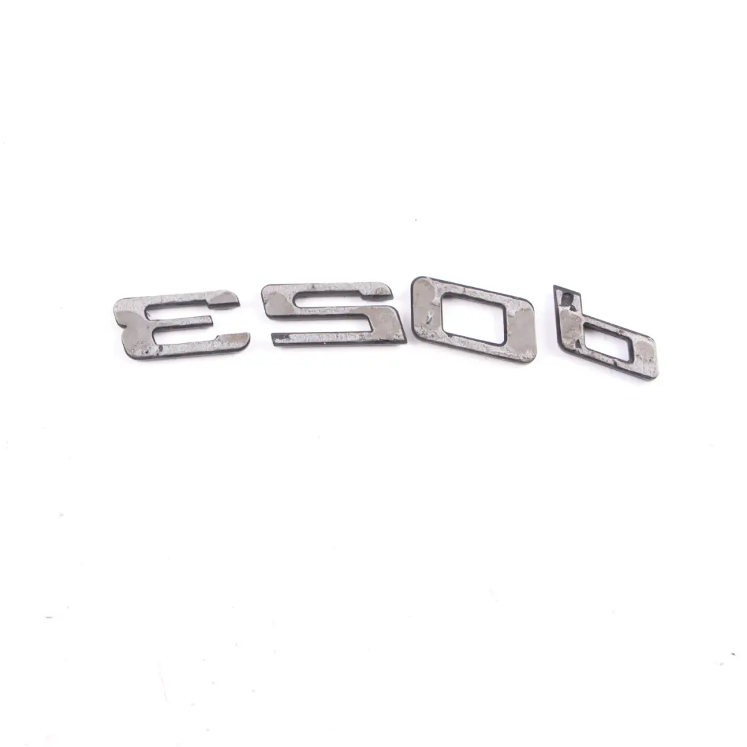 BMW E90 Emblemat Napis Znaczek Tył 320d Czarny - SKU 7157558-1 - Numer Części 7157558