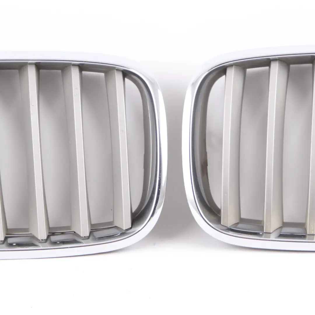 Grille Front Left Right N/O/S Trim Panel Cover Bumper Kidney Set to BMW X5 E70 with Part number 7157687 BMW X5 E70 Grille Front Left Right N/O/S Trim Panel Cover Bumper Kidney Set - SKU 7157687 / 7157688 - Part number 7157687