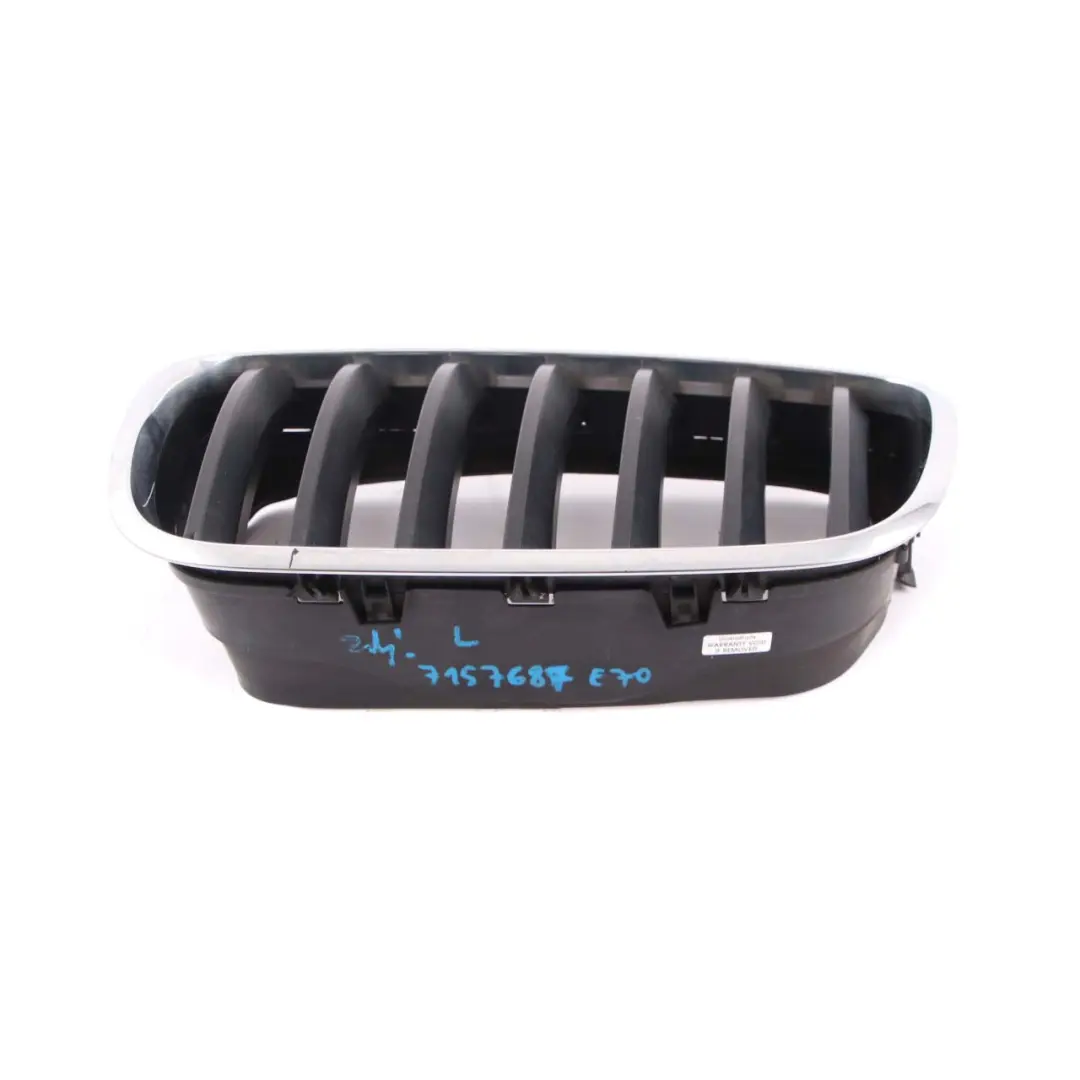 Grill Atrapa Nerka Lewy Przód do BMW X5 E70 o numerze 7157687 BMW X5 E70 Grill Atrapa Nerka Lewy Przód - SKU 7157687 - Numer Części 7157687