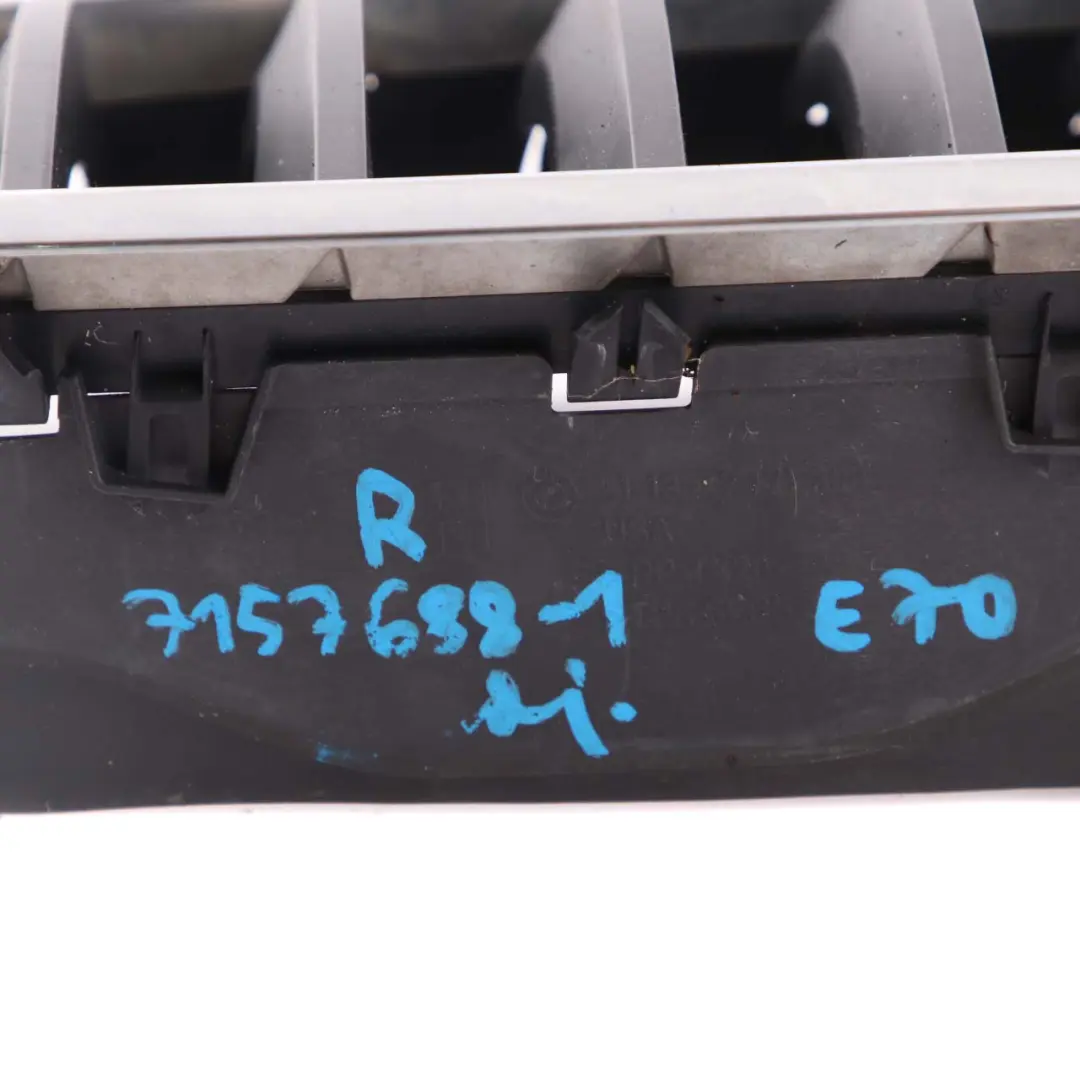 Reihe E70 Ziergitter Vorne Rechts Chrome für BMW X5 mit Teilenummer 7157688 BMW X5 Reihe E70 Ziergitter Vorne Rechts Chrome - SKU 7157688-1 - Teilenummer 7157688