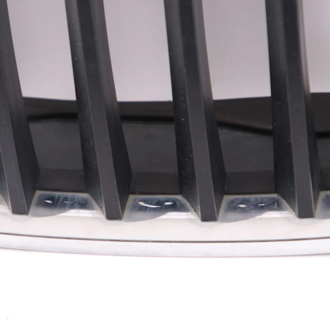 Atrapa Grill Kratka Prawy Przód do BMW X5 E70 o numerze 7157688 BMW X5 E70 Atrapa Grill Kratka Prawy Przód - SKU 7157688-1 - Numer Części 7157688