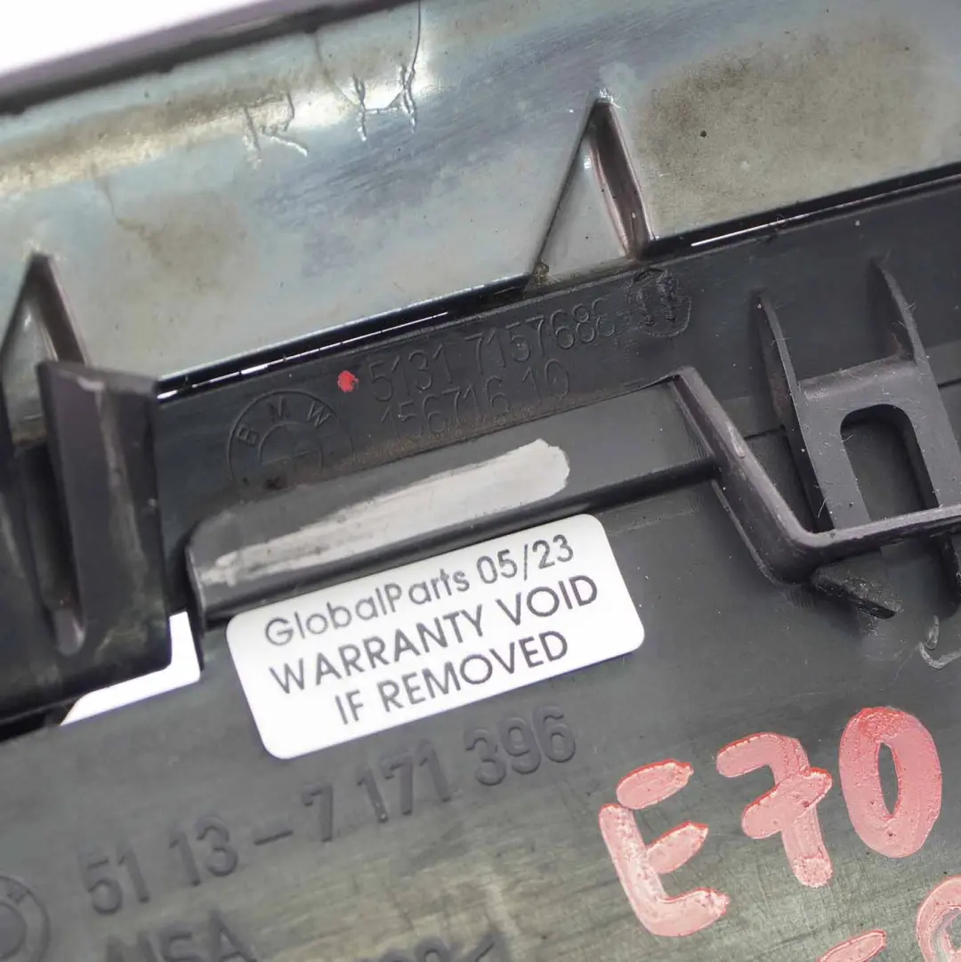 Grill Nerka Kratka Atrapa Chłodnicy Prawa Czarna do BMW X5 E70 o numerze 7157688 BMW X5 E70 Grill Nerka Kratka Atrapa Chłodnicy Prawa Czarna - SKU 7157688-3 - Numer Części 7157688