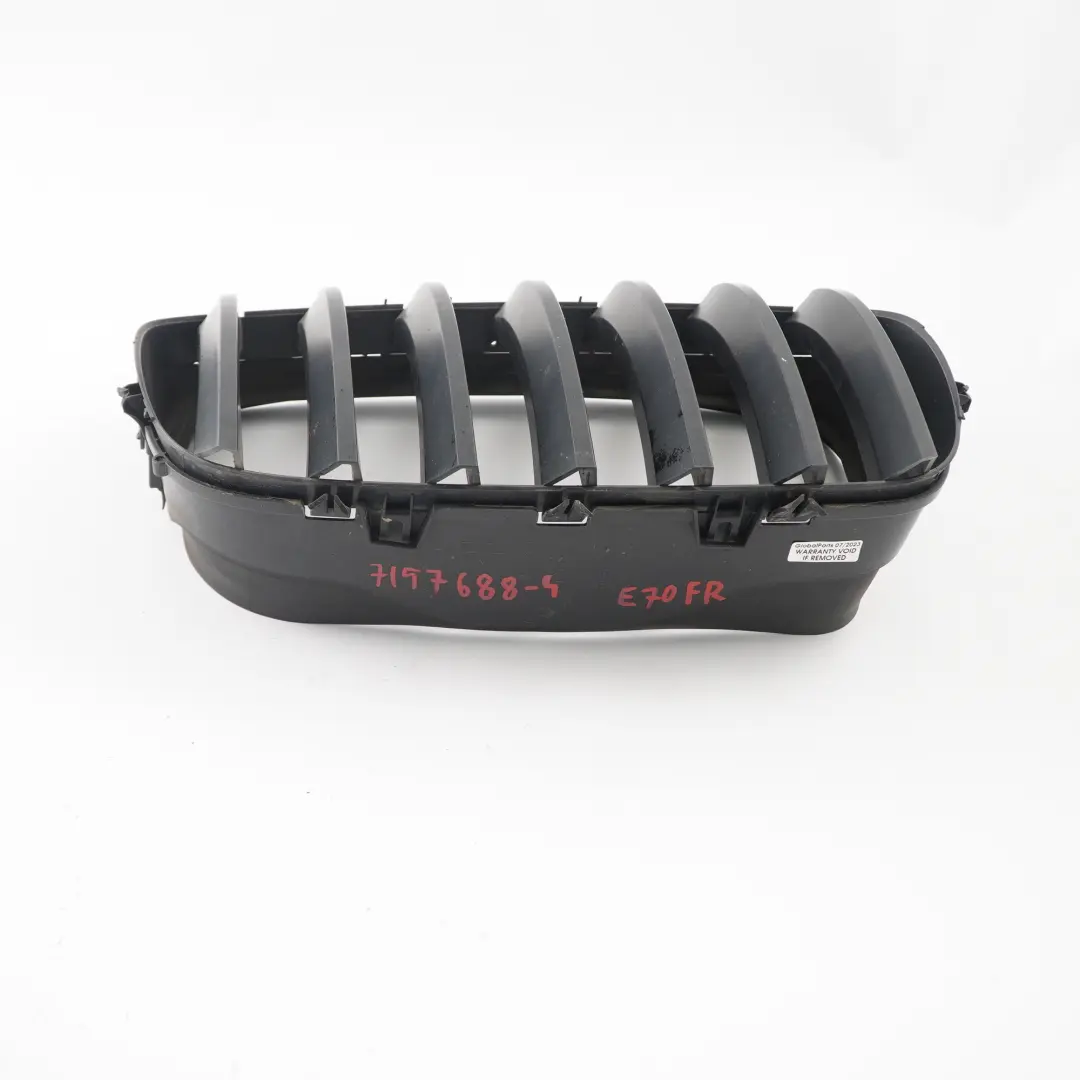 BMW X5 E70 Grill Nerka Kratka Prawa Czarna - SKU 7157688-4 - Numer Części 7157688