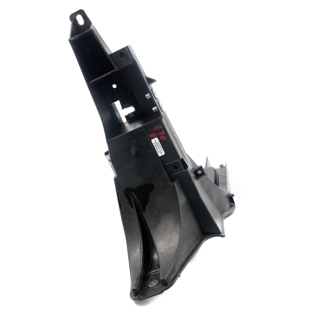 Wing Panel Bracket Parachoques derecho Fender Bottom Mount para BMW X5 E70 con número de pieza 7157984 BMW X5 E70 Wing Panel Bracket Parachoques derecho Fender Bottom Mount - SKU 7157984 - Número de pieza 7157984