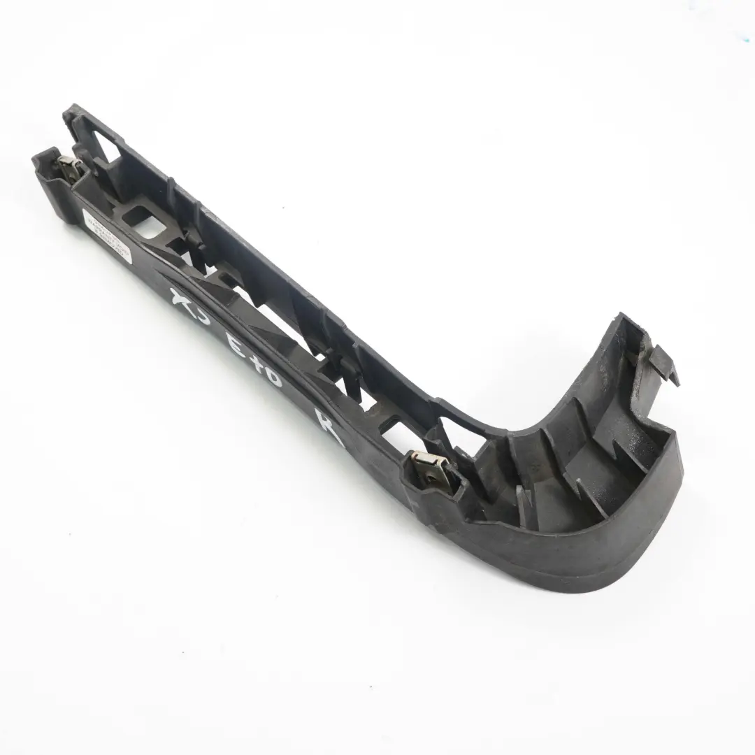 Front Bumper Trim Bracket Mount Right O/S Outside to BMW X5 E70 with Part number 7157988 BMW X5 E70 Front Bumper Trim Bracket Mount Right O/S Outside - SKU 7157988 - Part number 7157988