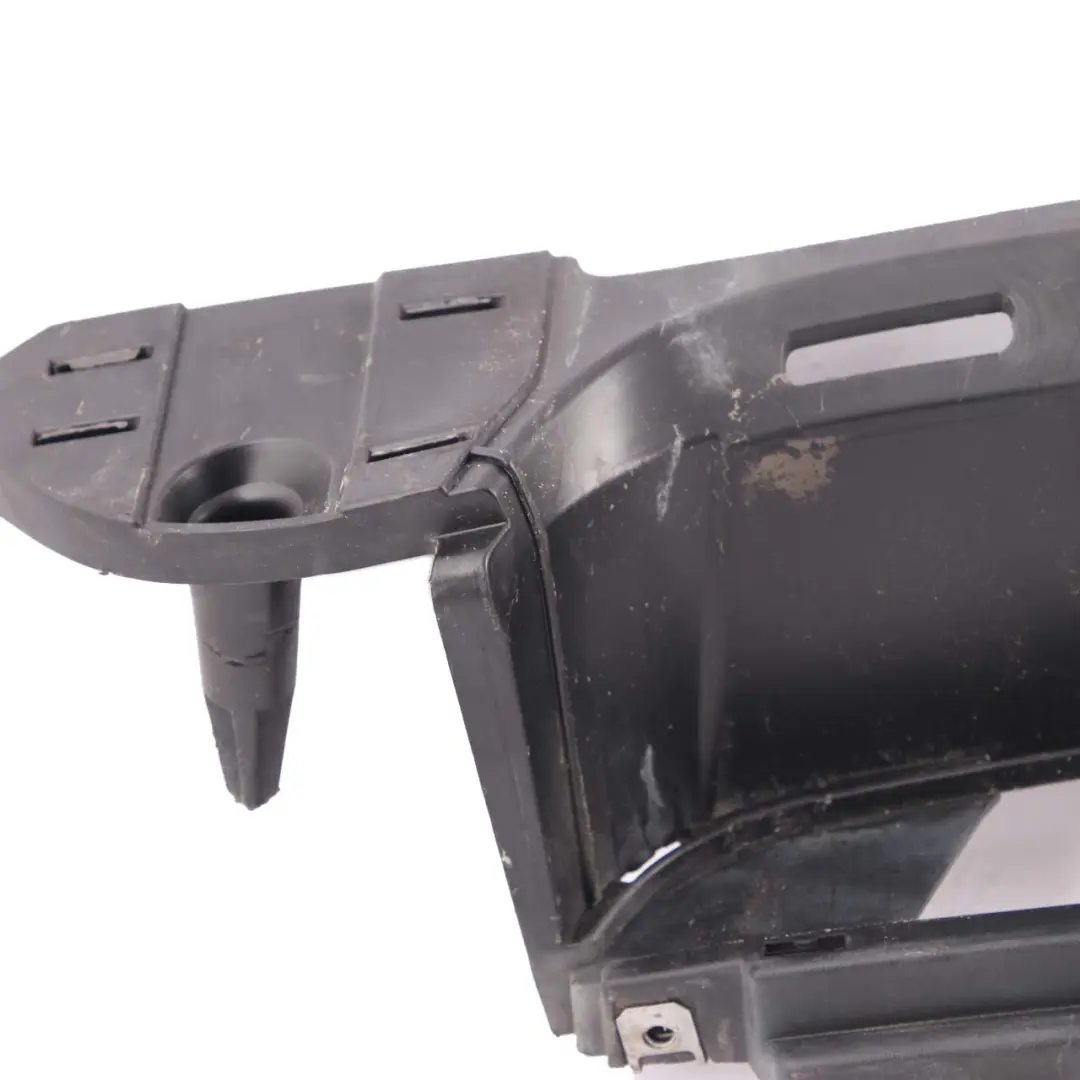 BMW X5 E70 Front Panel Air Intake Lower Duct Cowling Grille Bracket - SKU 7158202 - Part number 7158202