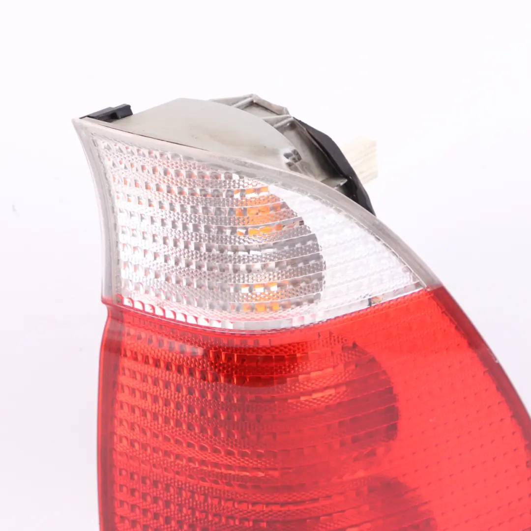 BMW X5 E53 Feu Arriere Panneau Laterale Droite Blanc 6321 - SKU 7158390 - Numéro de pièce 7158390