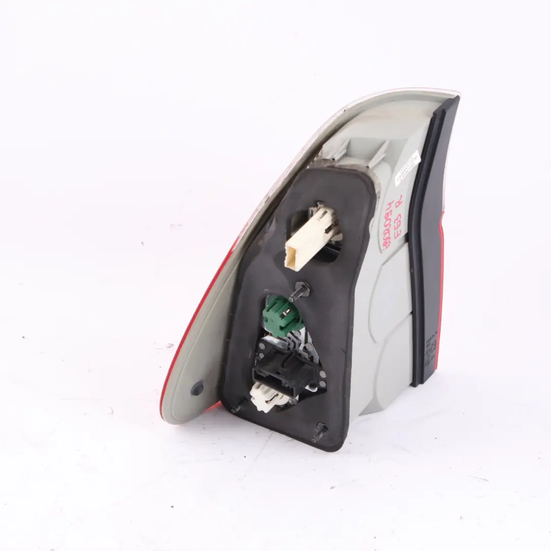 BMW X5 er E53 Heckleuchte Seitenwand rechts weiss 6321 - SKU 7158390 - Teilenummer 7158390