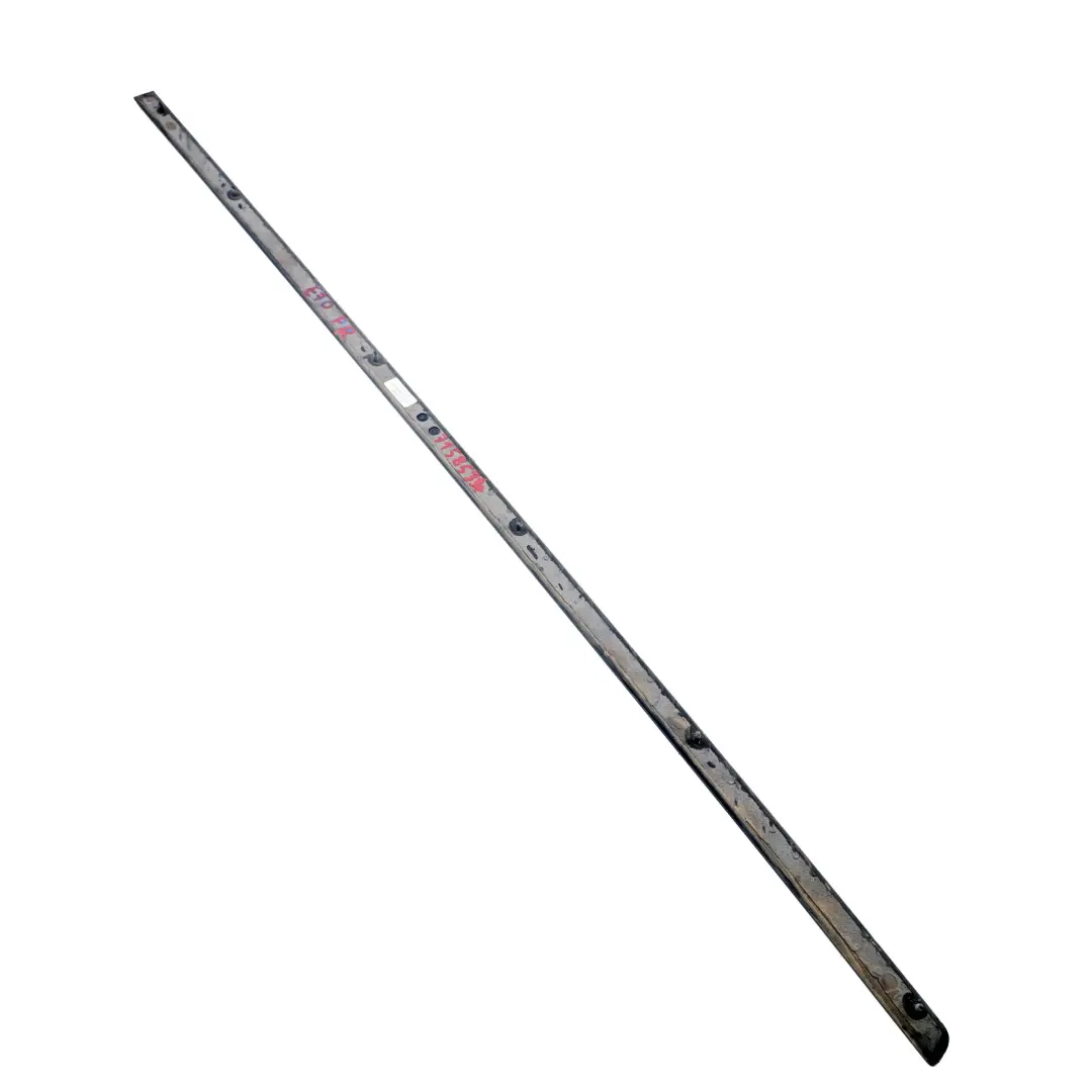 Bande Habillage Porte Avant Droite Moulage Rrecouvrement pour BMW X5 E70 à propos du numéro de pièce 7158534 BMW X5 E70 Bande Habillage Porte Avant Droite Moulage Rrecouvrement - SKU 7158534 - Numéro de pièce 7158534