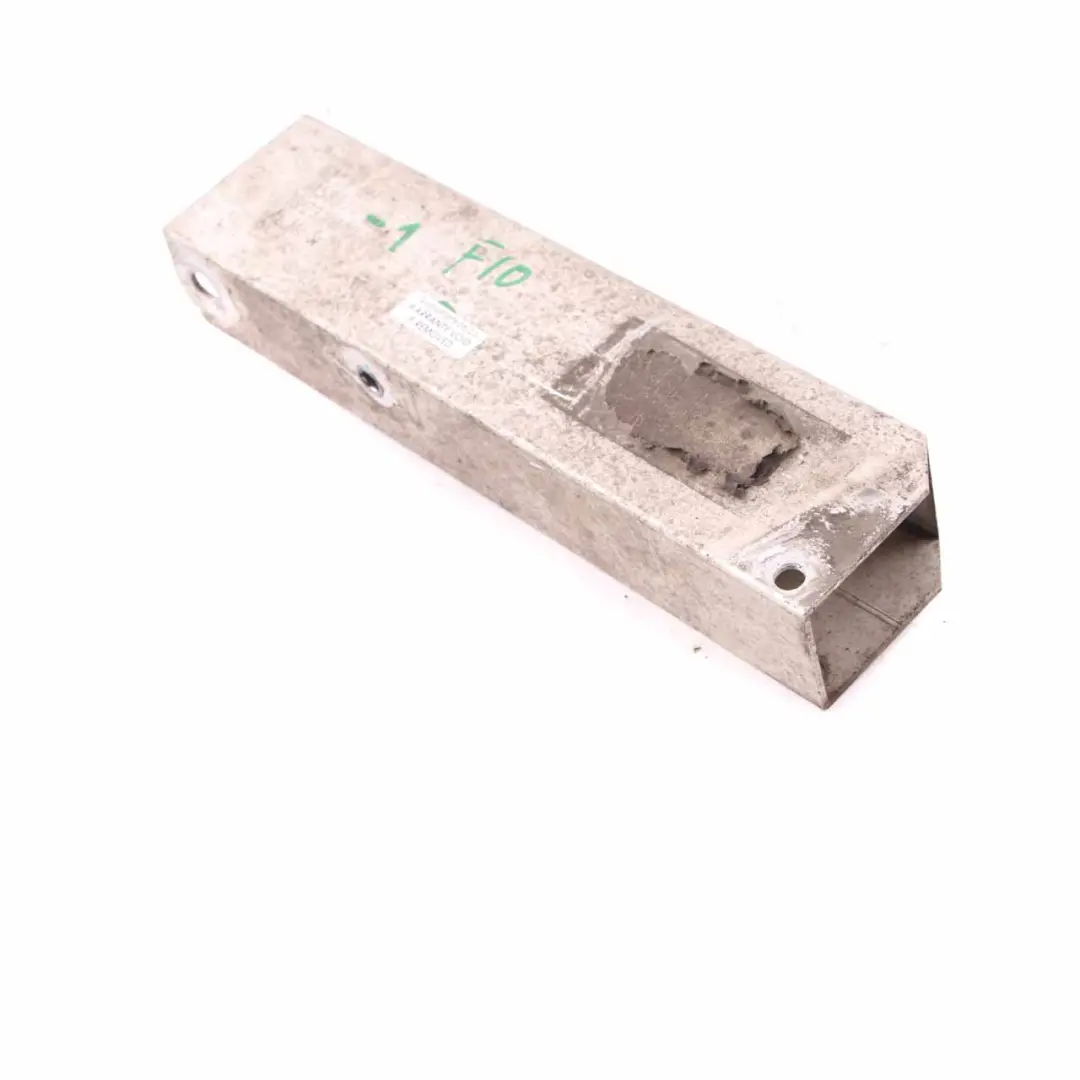 Deformación BMW F10 F11 Parachoques Delantero Derecho Inferior para Elemento con número de pieza 7158874 Elemento Deformación BMW F10 F11 Parachoques Delantero Derecho Inferior - SKU 7158874-1 - Número de pieza 7158874