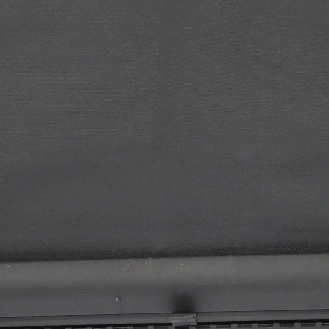 Kombi-Rollo Paketablage Schwarz 7027394 für BMW E46 Touring mit Teilenummer 7160582 BMW E46 Touring Kombi-Rollo Paketablage Schwarz 7027394 - SKU 7160582 - Teilenummer 7160582