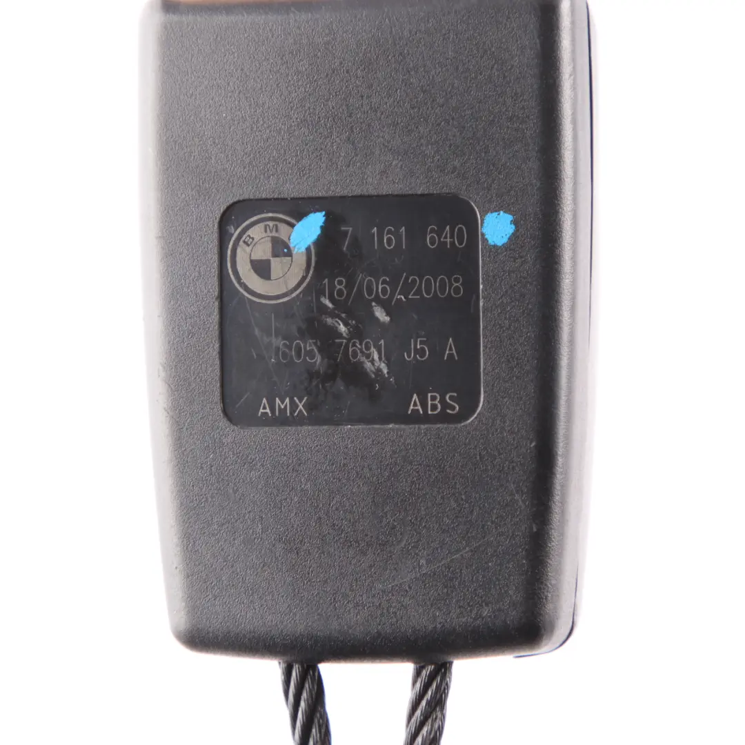 Tenditore Fibbia Sedile Inferiore Cintura Posteriore Destra per BMW X5 E70 con numero di parte 7161640 BMW X5 E70 Tenditore Fibbia Sedile Inferiore Cintura Posteriore Destra - SKU 7161640 - Numero di parte 7161640