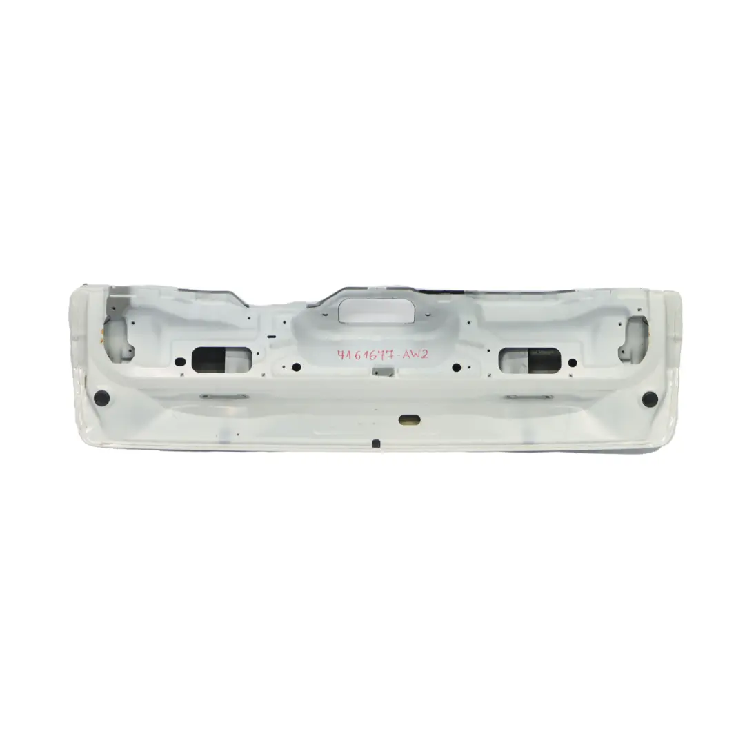 Maletero Tapa Portón Trasero Panel Inferior Alpinweiss Blanco - 300 para BMW X5 E70 con número de pieza 7161677 BMW X5 E70 Maletero Tapa Portón Trasero Panel Inferior Alpinweiss Blanco - 300 - SKU 7161677-AW2 - Número de pieza 7161677