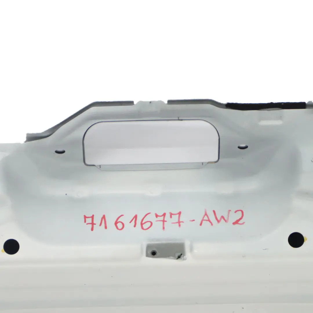 Dół Klapy Bagażnika Osłona Panel Biały Alpinweiss - 300 do BMW X5 E70 o numerze 7161677 BMW X5 E70 Dół Klapy Bagażnika Osłona Panel Biały Alpinweiss - 300 - SKU 7161677-AW2 - Numer Części 7161677