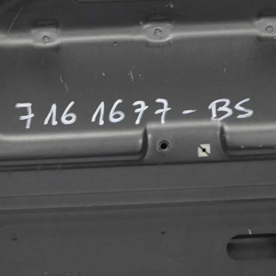 Hayon Dessous Carenage Capot Black Sapphire Noir - 475 pour BMW X5 E70 à propos du numéro de pièce 7161677 BMW X5 E70 Hayon Dessous Carenage Capot Black Sapphire Noir - 475 - SKU 7161677-BS - Numéro de pièce 7161677