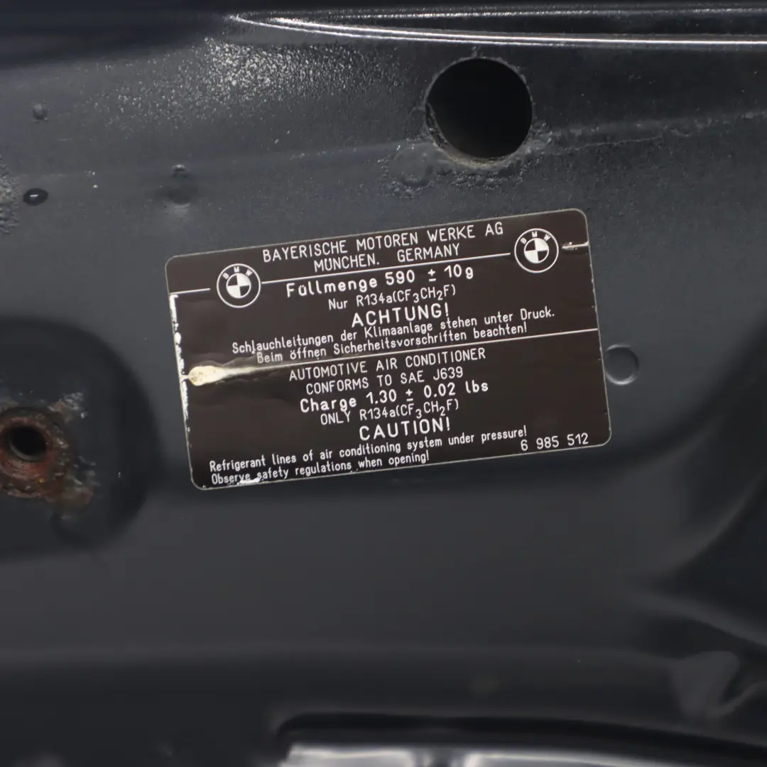 Maska Pokrywa Silnika Black Sapphire Metallic - 475 do BMW E81 E87 o numerze 7162102 BMW E81 E87 Maska Pokrywa Silnika Black Sapphire Metallic - 475 - SKU 7162102-BS3 - Numer Części 7162102