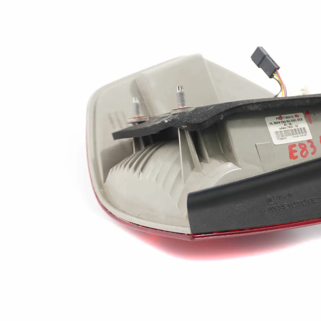 Lampa Prawy Tył Tylna do BMW X3 E83 LCI o numerze 7162210 BMW X3 E83 LCI Lampa Prawy Tył Tylna - SKU 7162210-1 - Numer Części 7162210