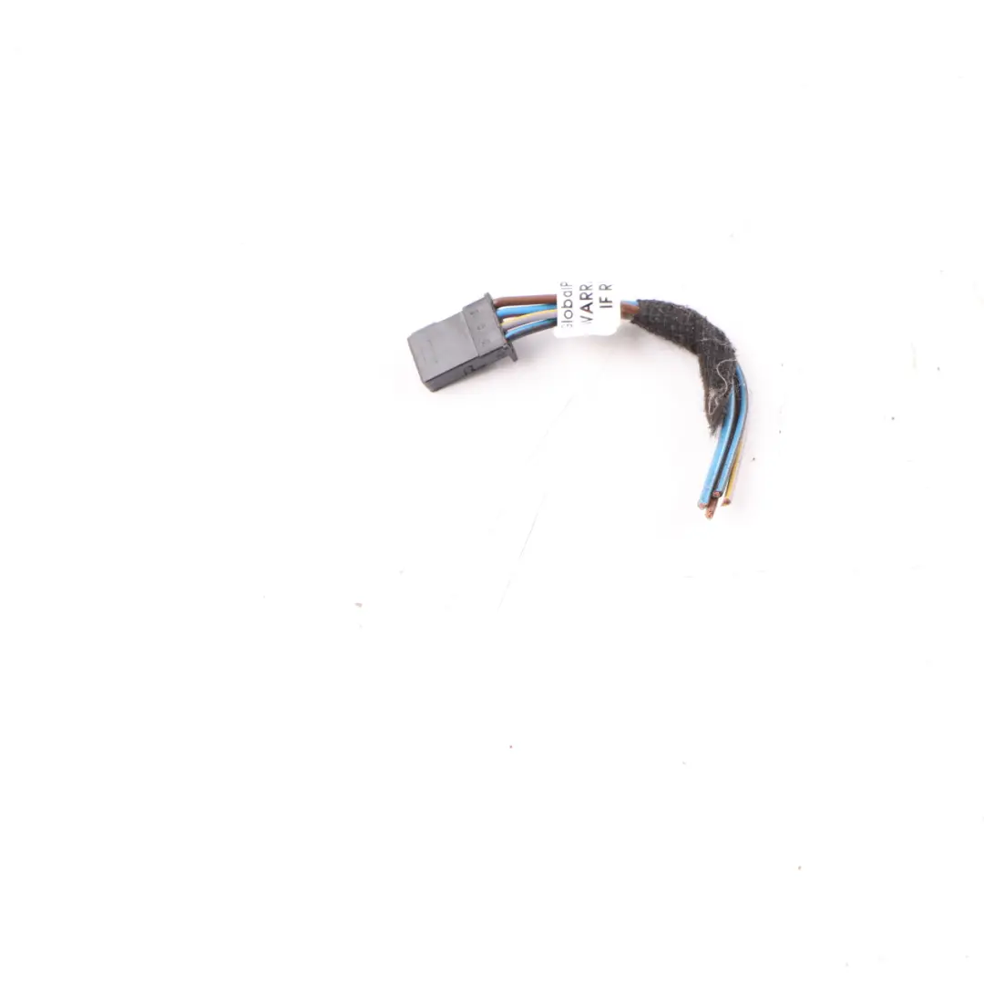 Gniazdo Wtyczka Przewód Lampy LED Prawy Tył 8377234 do BMW X3 E83 o numerze 7162210 BMW X3 E83 Gniazdo Wtyczka Przewód Lampy LED Prawy Tył 8377234 - SKU 7162210-2 - Numer Części 7162210