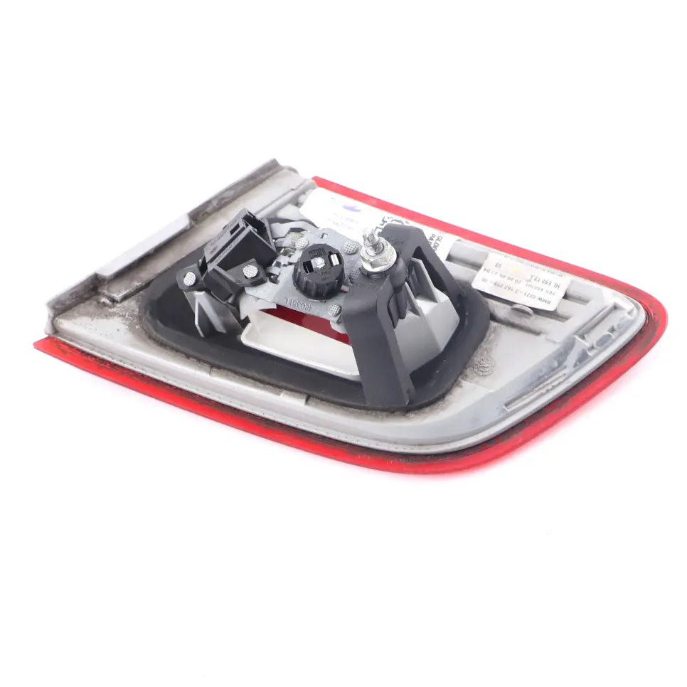 Arrière Gauche Côté Passager Lumière Couvercle Coffre Intérieur pour BMW E92 à propos du numéro de pièce 7162299 BMW E92 Arrière Gauche Côté Passager Lumière Couvercle Coffre Intérieur - SKU 7162299-2 - Numéro de pièce 7162299