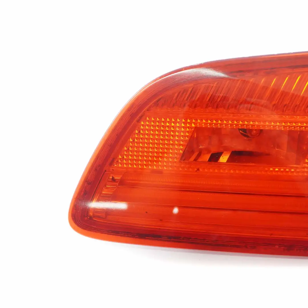 BMW E93 Luz En La Tapa Del Maletero Trasera Derecha - SKU 7162304 - Número de pieza 7162304
