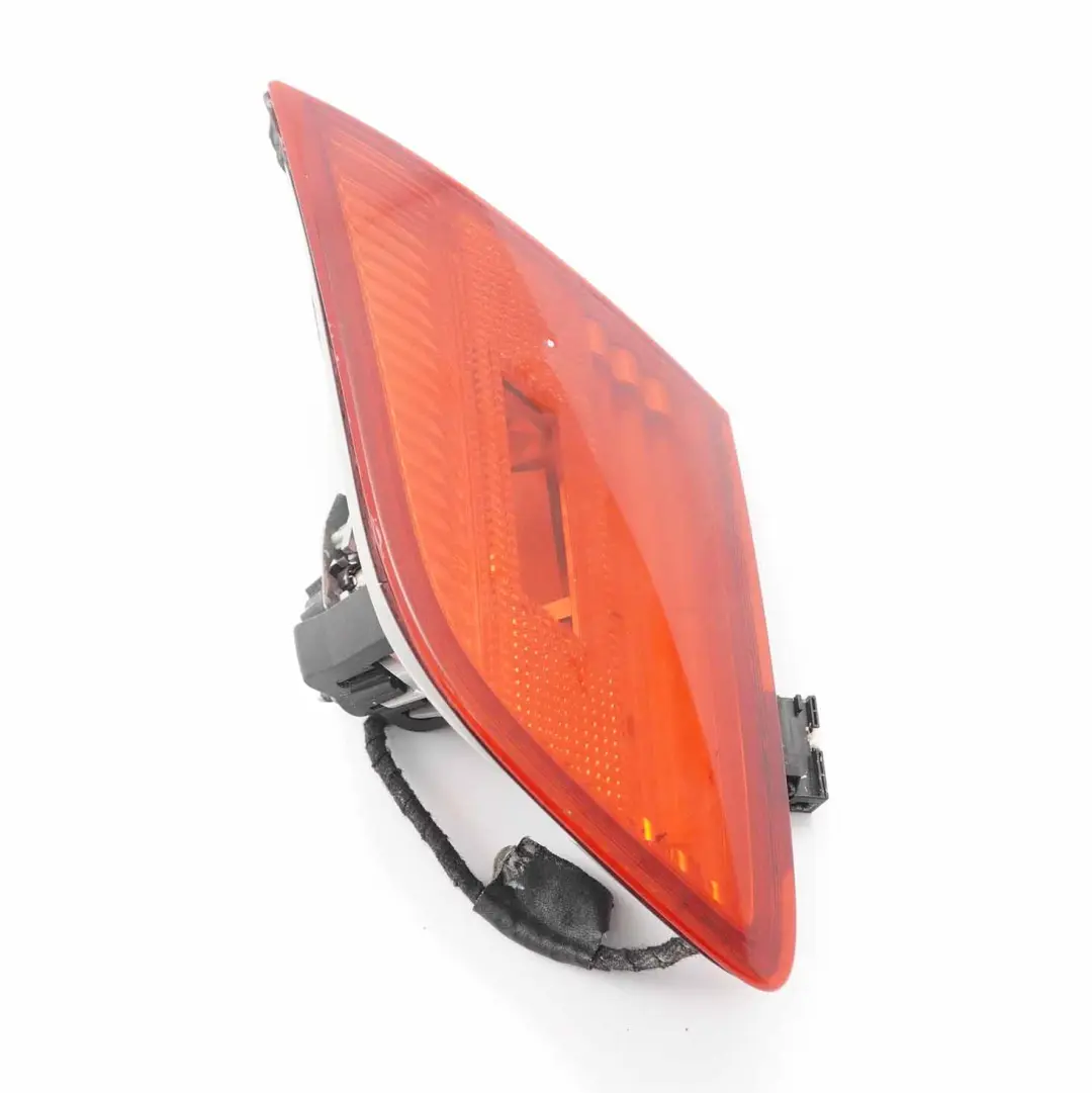 Feu Arriere Hayon Droite 6321 pour BMW 3 E93 à propos du numéro de pièce 7162304 BMW 3 E93 Feu Arriere Hayon Droite 6321 - SKU 7162304 - Numéro de pièce 7162304