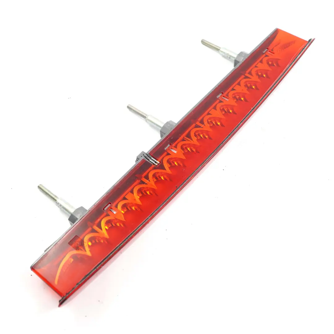 E93N LCI Terza luce stop posteriore rossa per BMW E93 con numero di parte 7162309 BMW E93 E93N LCI Terza luce stop posteriore rossa - SKU 7162309 - Numero di parte 7162309