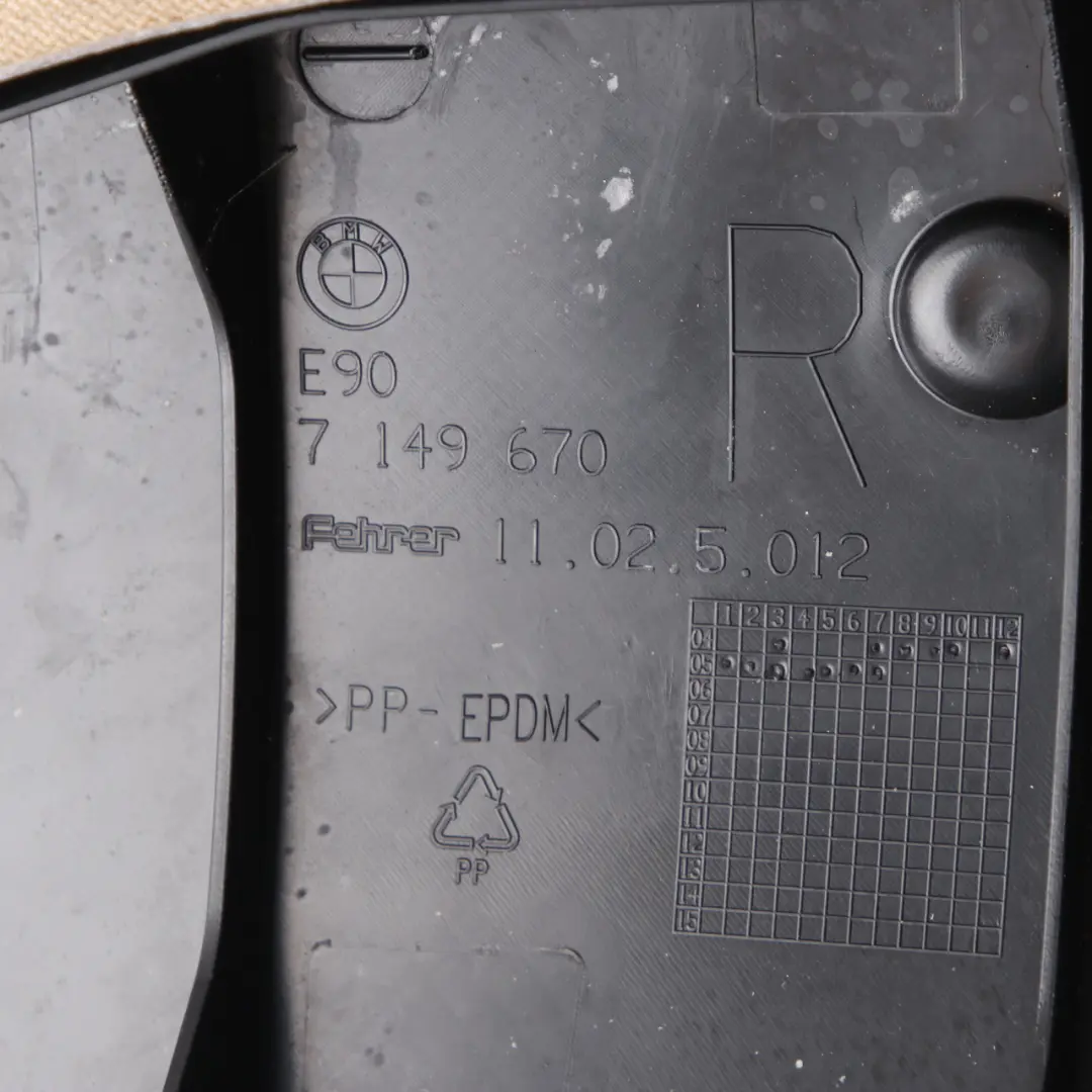 Lateral Trim Panel Cover Rear Right Seat O/S Cloth Beige to BMW E90 with Part number 7162482 BMW E90 Lateral Trim Panel Cover Rear Right Seat O/S Cloth Beige - SKU 7162482 - Part number 7162482