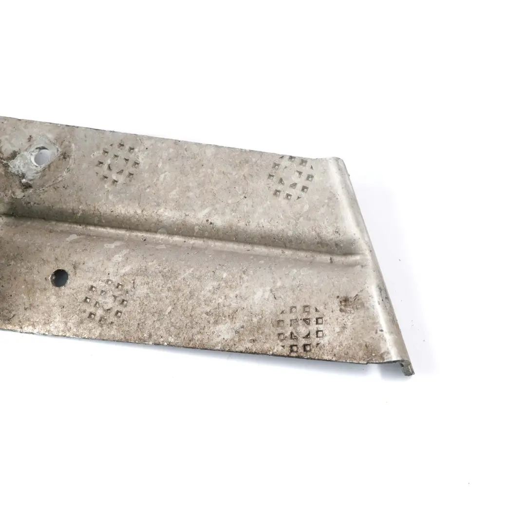 Brake Mount Left Air Duct Engine Compartment Room Bracket para BMW X5 E70 con número de pieza 7162627 BMW X5 E70 Brake Mount Left Air Duct Engine Compartment Room Bracket - SKU 7162627 - Número de pieza 7162627