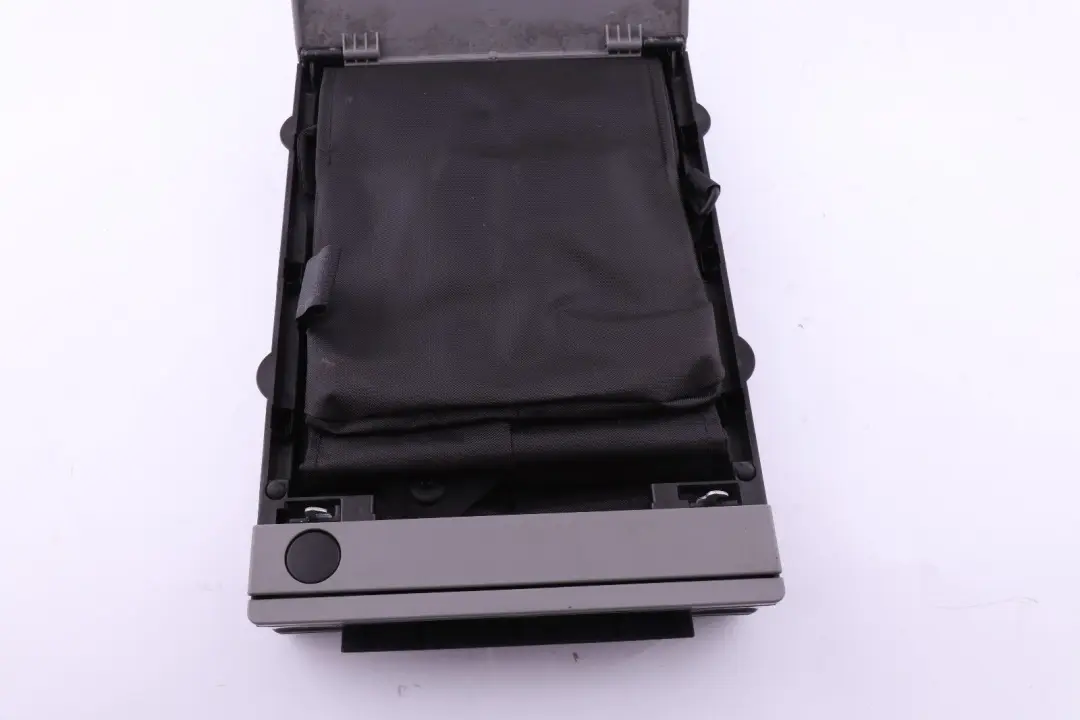 Ski Bag Cassette Skibag Grey to BMW E90 Rear Seat with Part number 7162672 BMW E90 Rear Seat Ski Bag Cassette Skibag Grey - SKU 7162672 - Part number 7162672