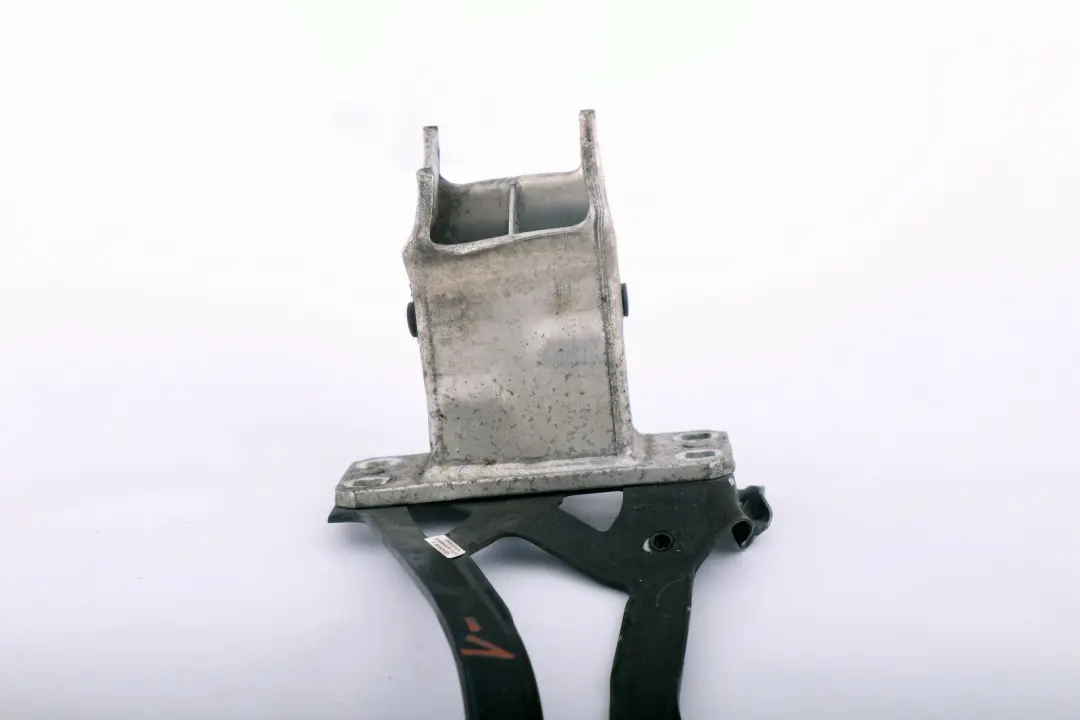 Mocowanie Okular Lewy Przód do BMW E60 E61 o numerze 7033731 BMW E60 E61 Mocowanie Okular Lewy Przód - SKU 7163483-1 - Numer Części 7033731