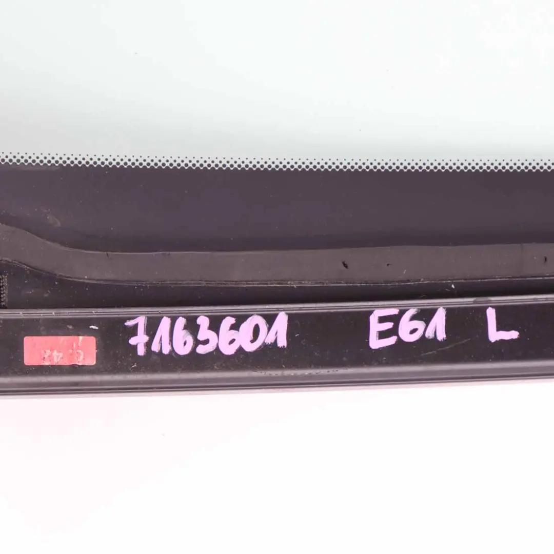 Cristal Trasero Izquierdo Ventana Lateral Verde AS2 para BMW E61 Touring con número de pieza 7163601 BMW E61 Touring Cristal Trasero Izquierdo Ventana Lateral Verde AS2 - SKU 7163601 - Número de pieza 7163601