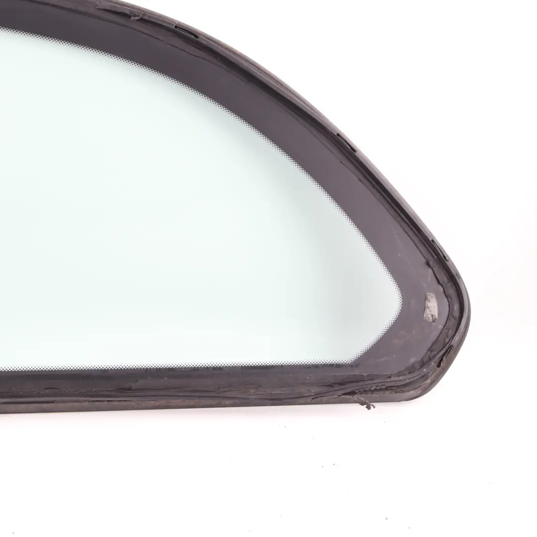 Quartiere Vetro Laterale Finestra Posteriore Destra AS2 per BMW E61 Touring con numero di parte 7163602 BMW E61 Touring Quartiere Vetro Laterale Finestra Posteriore Destra AS2 - SKU 7163602 - Numero di parte 7163602