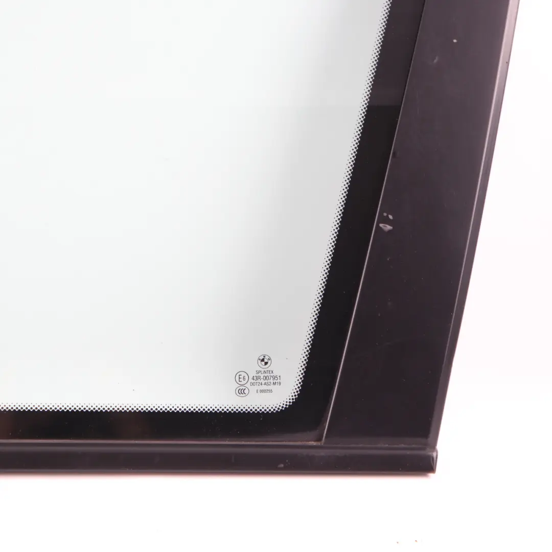 Vitre Latérale Arrière Droite Verte AS2 pour BMW E61 Touring à propos du numéro de pièce 7163602 BMW E61 Touring Vitre Latérale Arrière Droite Verte AS2 - SKU 7163602 - Numéro de pièce 7163602