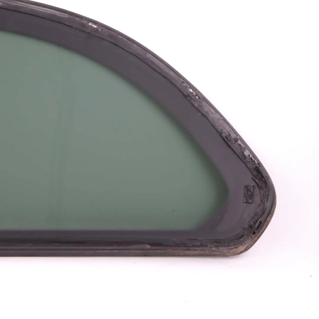 Window Glass BMW E61 Touring Side Right O/S Door Trim Tinted Black AS3 to with Part number 7163606 Window Glass BMW E61 Touring Side Right O/S Door Trim Tinted Black AS3 - SKU 7163606 - Part number 7163606
