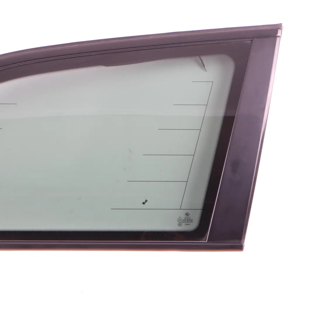 Guarnizione finestrino laterale verde vetro posteriore destro AS3 per BMW E61 con numero di parte 7163616 BMW E61 Guarnizione finestrino laterale verde vetro posteriore destro AS3 - SKU 7163616 - Numero di parte 7163616